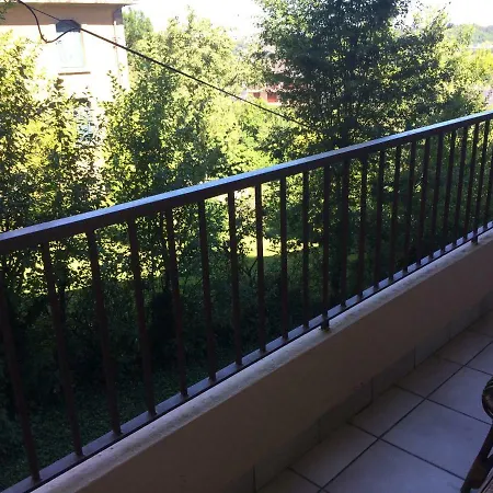 Appartamento T2 De Laurette Avec Garage Et Parking Privés