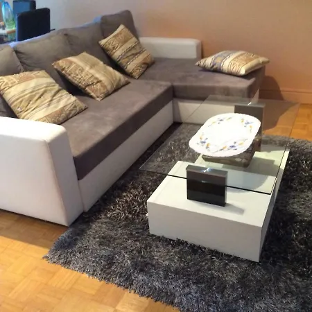 T2 De Laurette Avec Garage Et Parking Prives Rodez