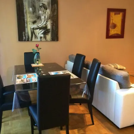 T2 De Laurette Avec Garage Et Parking Privés Appartement