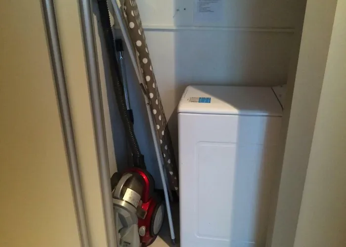 T2 De Laurette Avec Garage Et Parking Prives ロデーズ